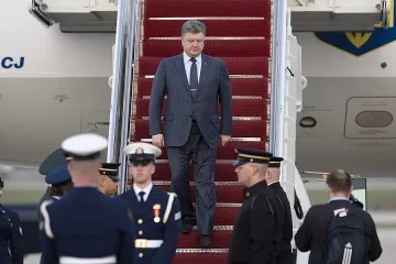 Порошенко: Избори в Донбас са невъзможни засега