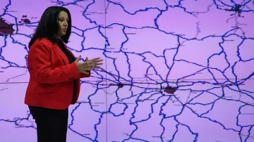 Който кара и руши повече, ще плаща повече, иска Павлова