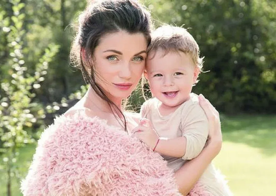 Синът на Попова и Блатечки проходи