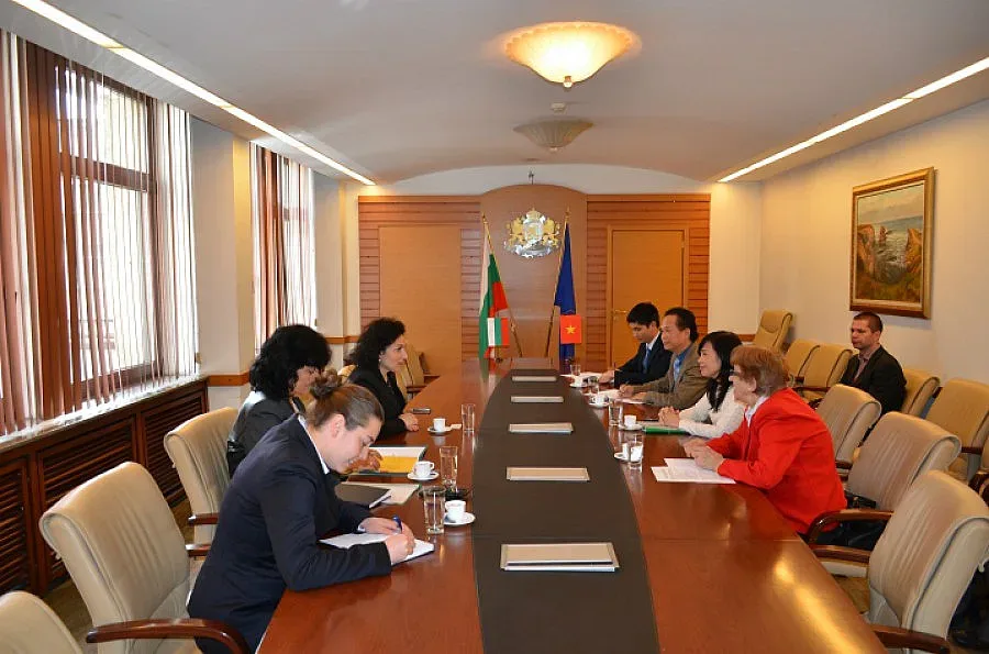 Търсим пазари за тютюна ни и във Виетнам