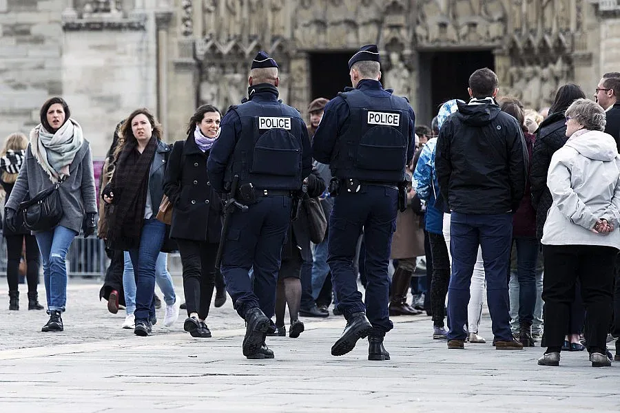 В Моленбек заваляха sms-и за джихад
