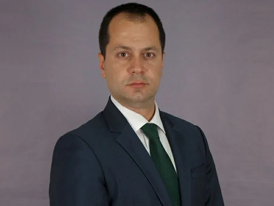 Кмет погна съдии
