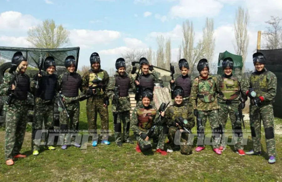 Македонците ни се точат с пушки в ръка