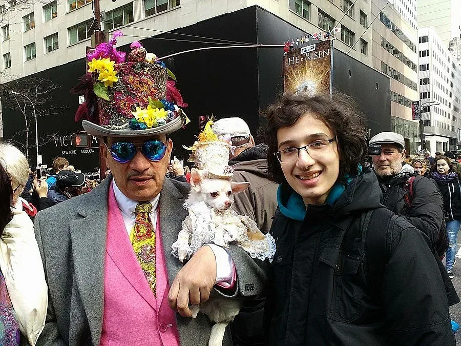 Наши в Ню Йорк на парада на шапките