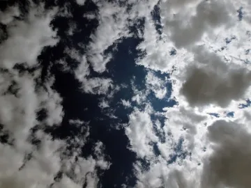 Облачно във вторник 