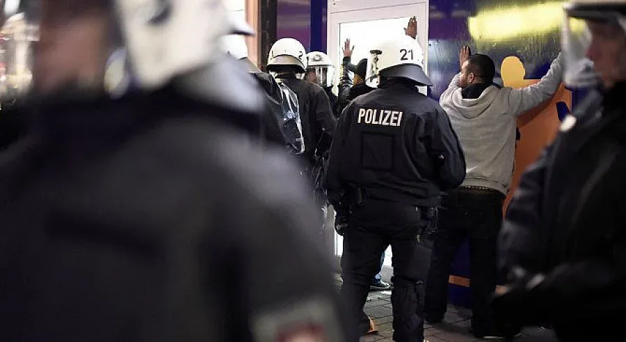 Меле между кюрди и турци в Германия