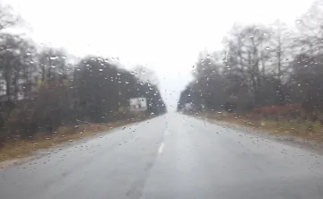 АПИ: Пътищата са мокри