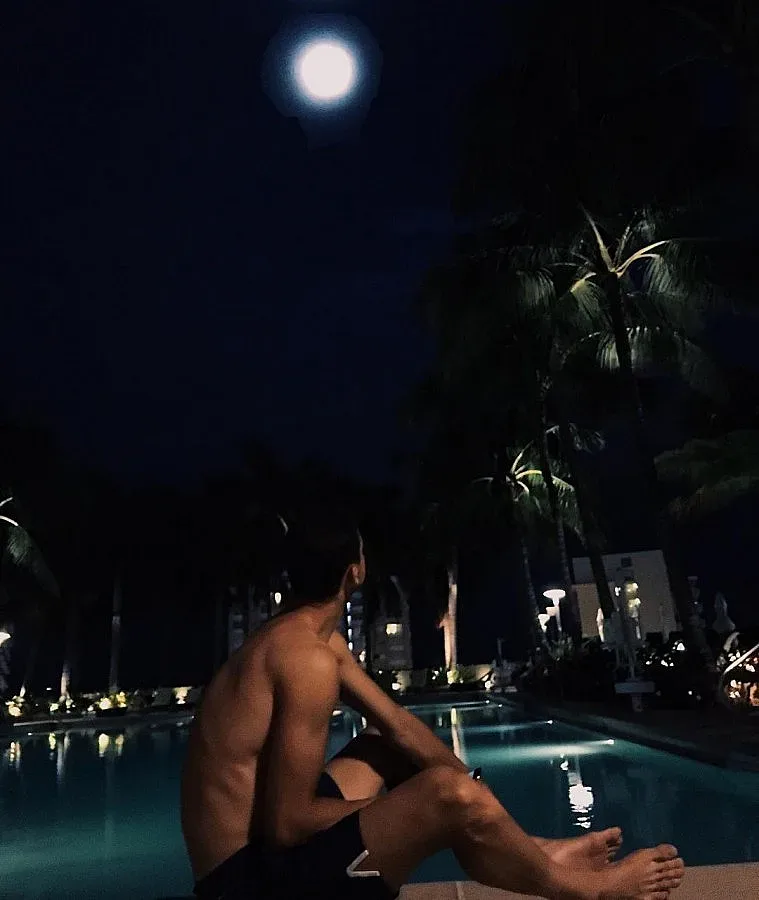 Гришо се надъхва за Мъри край басейна (ОБЗОР)