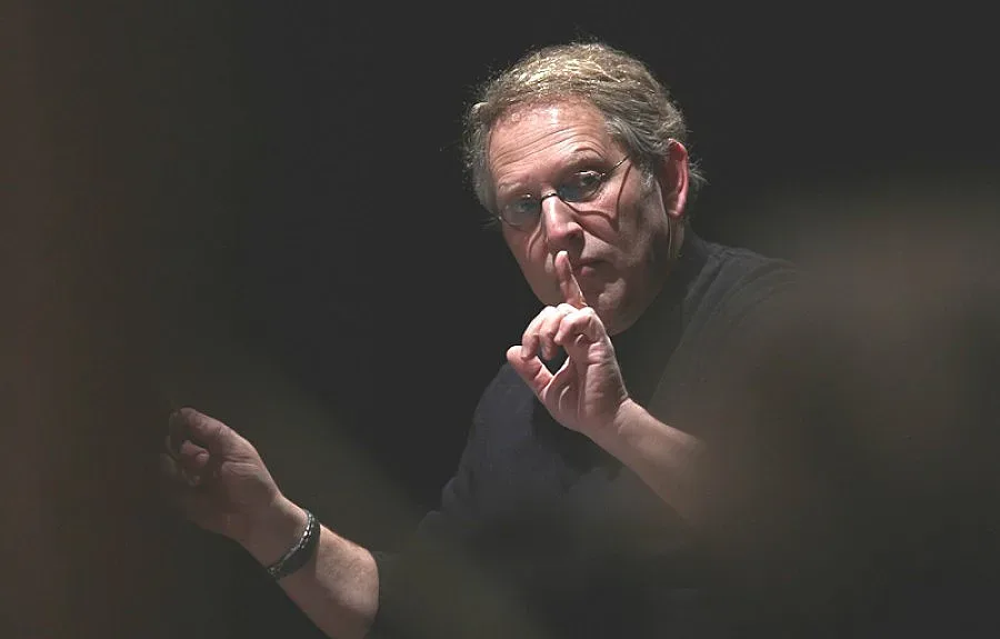 Шломо Минц свири и дирижира в "България"