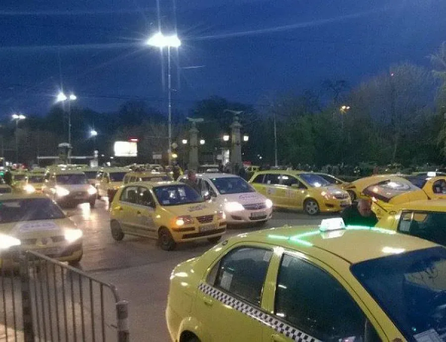 Таксиметровите шофьори: Протестът беше спонтанен