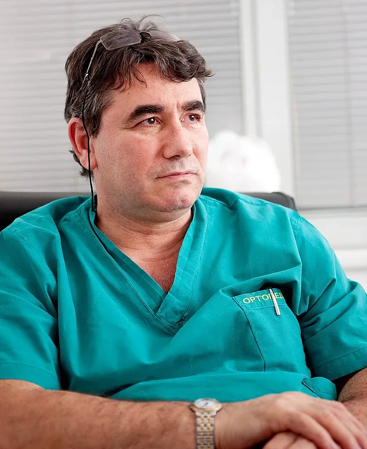 Задигнаха гоблени от къщата на д-р Мазнейков