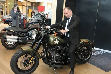 160 мотора показват в София