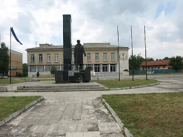 В Хайредин ще скачат в дупки като гробове