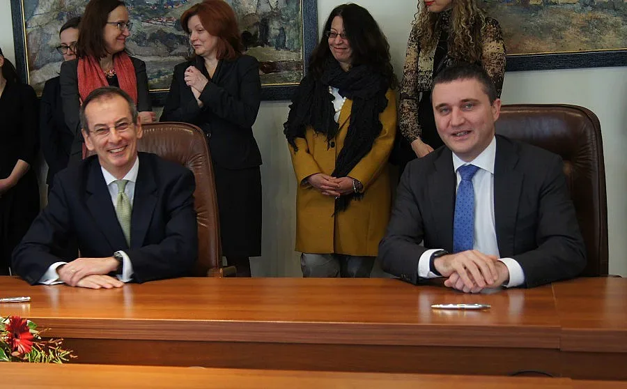 ЕБВР дава заем от Е300 млн. за гарантиране на влоговете