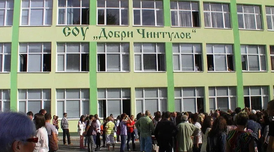 Илияна отмъстила с шамари за психически тормоз