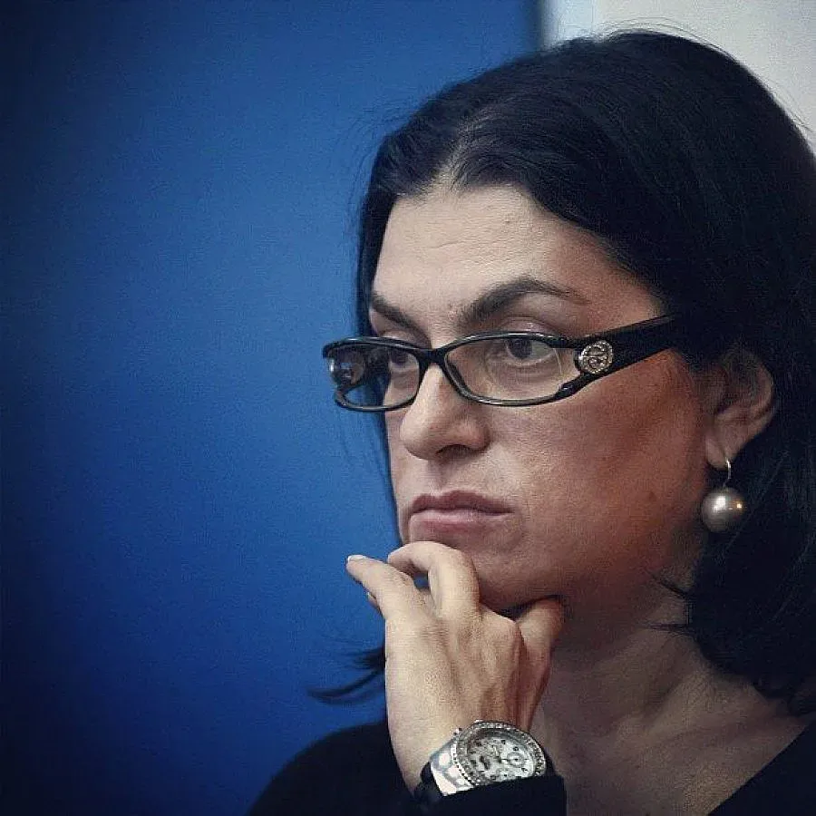 Докато ти спеше или какво се случи?*