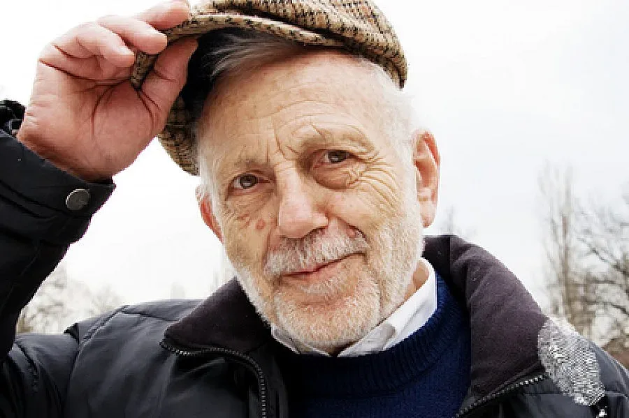 Ицко Финци в "Сфумато"