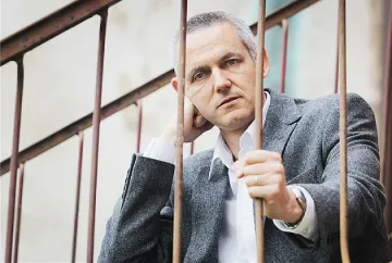 Иржи Хаичек раздава автографи 