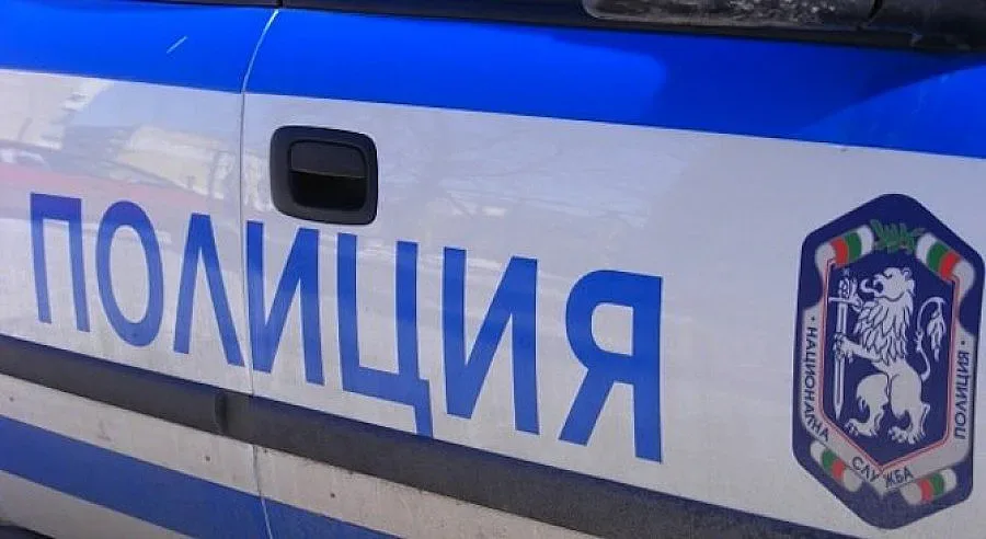 Свиха джип пред къщата на Стоичков 