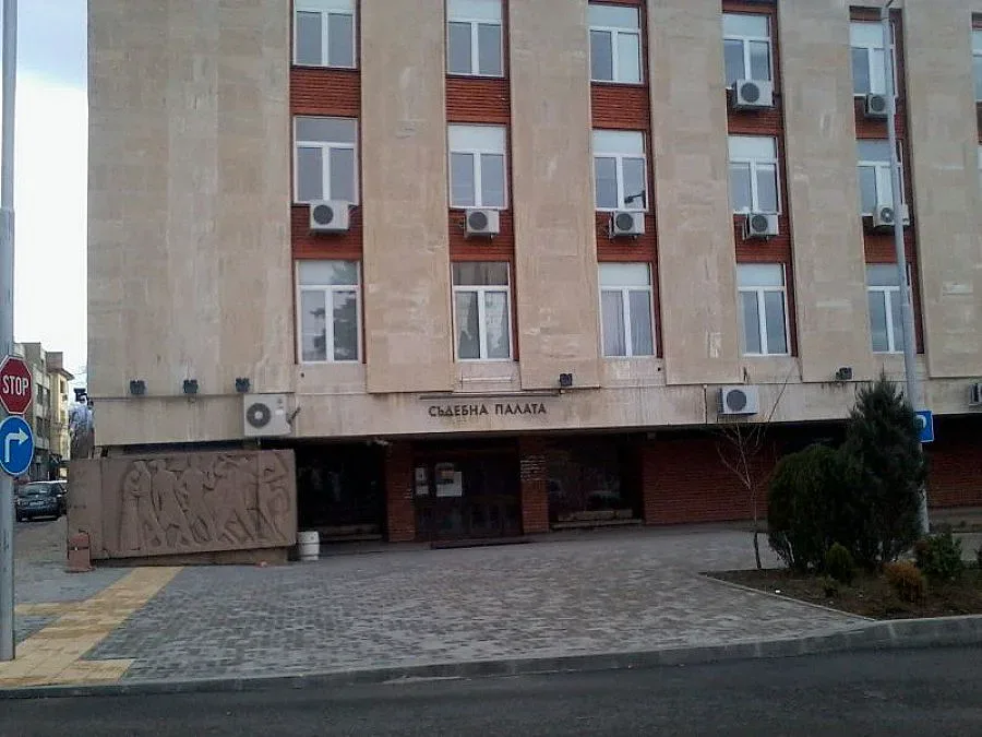 11 години затвор за опит за убийство