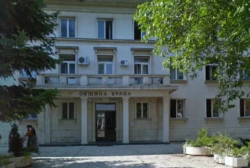 До 3 хил.лв. за красива градинка пред блока
