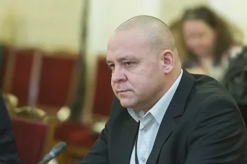 Десетки хиляди семейства разчитат на "Булгартабак"