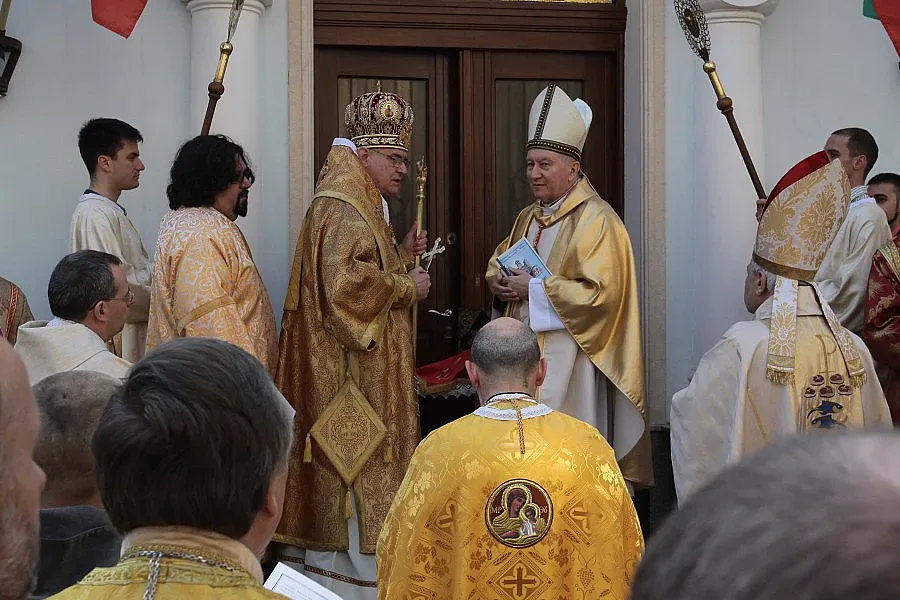 Мощи на 14 светци в центъра на София (ОБЗОР)