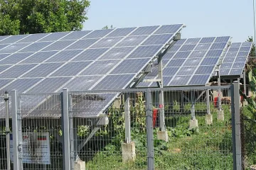 Фалират 300 малки соларни централи