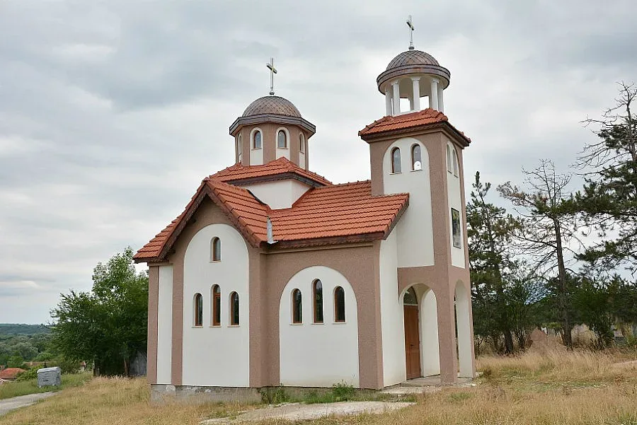 Общината в Монтана гради 4 храма