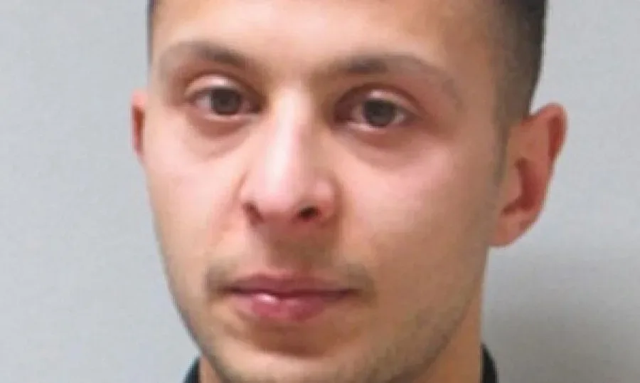 Екстрадират Салах Абдеслам във Франция