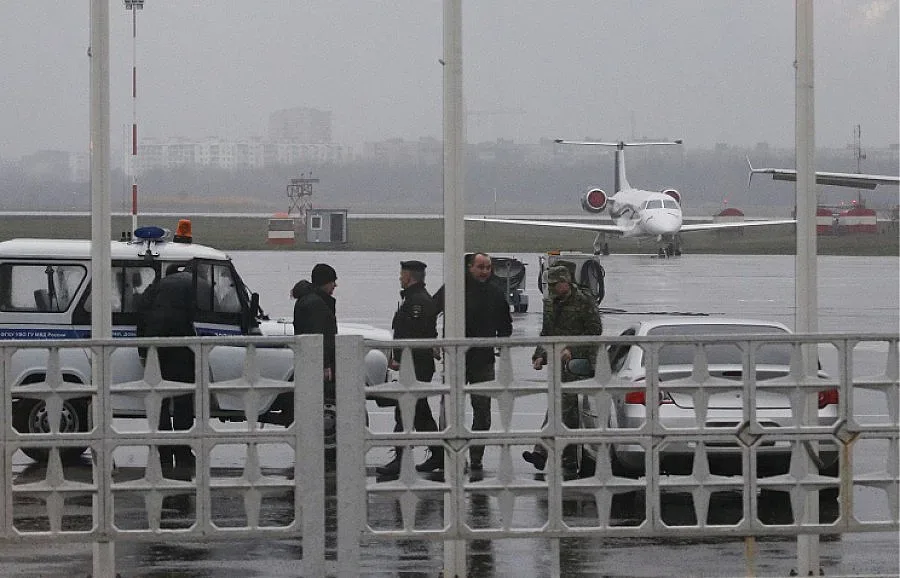 Откриха една от черните кутии на катастрофиралия самолет