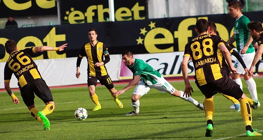 "Ботев": Не искаме стадион наготово