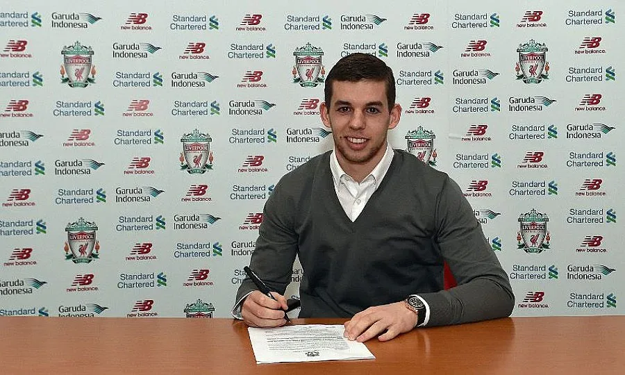 Фланаган преподписа с "Ливърпул"