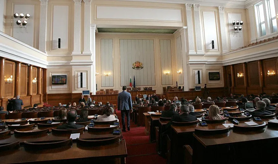 Депутати в премеждие 