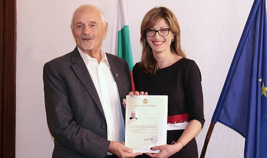 Тед Кочев получи българско гражданство 