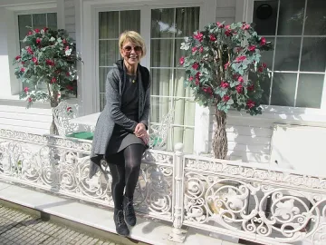 Мисията на Нахиде Дениз