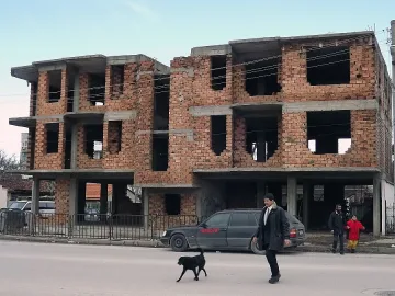 По-малко жилищни сгради в Пиринско в края на 2015 г. 