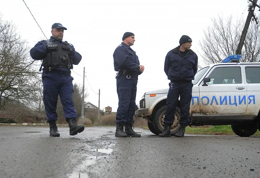 Задържаха осъдени убийци за нова жертва