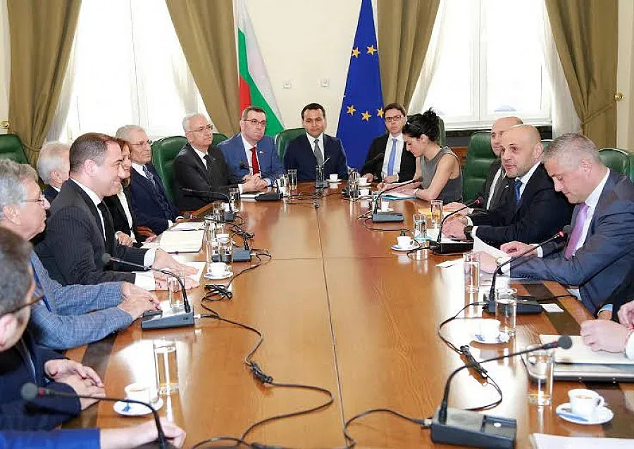 Турски фирми искат да строят пътища у нас