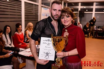 Вицепрезидент танцува като за световно 