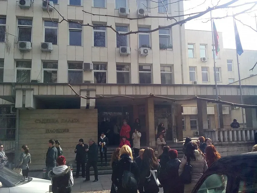 Шофьорът на джипа убиец на свобода за 10 хил. лв.