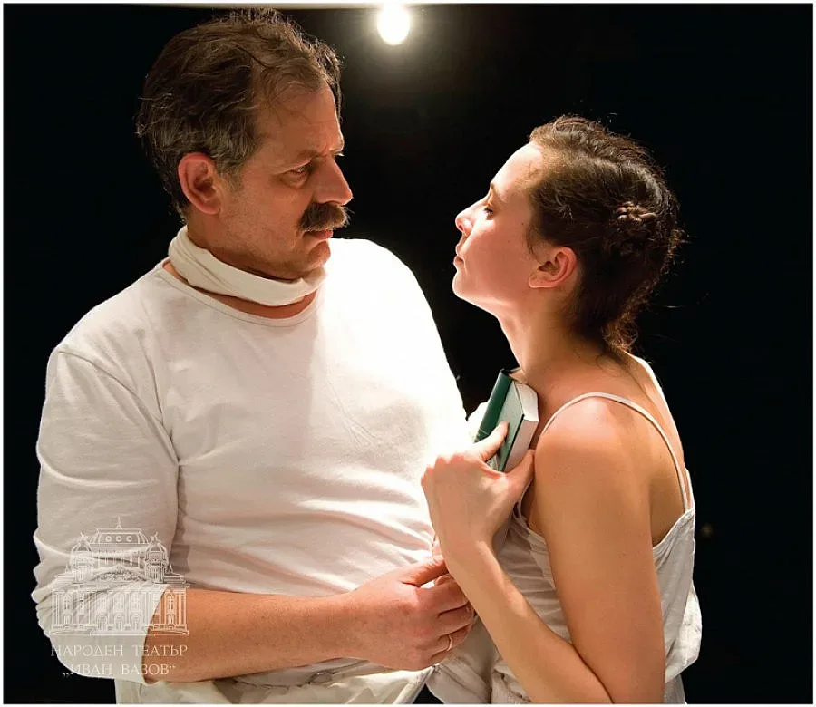 "Нощна пеперуда" - 100 пъти в Народния