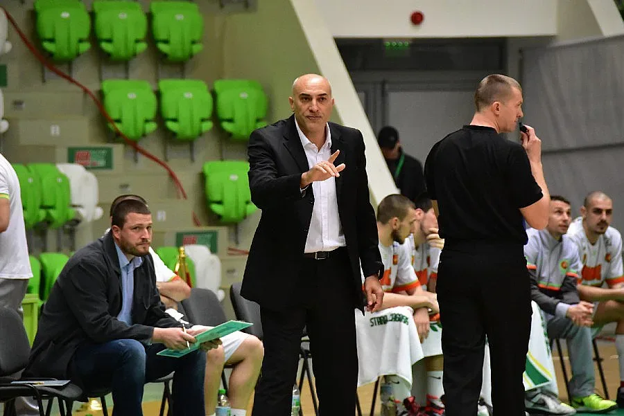 Любо Минчев поема националния отбор 