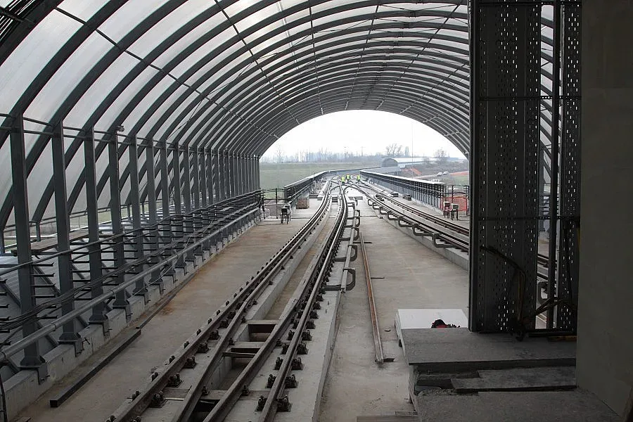 Нови тапи заради метрото 