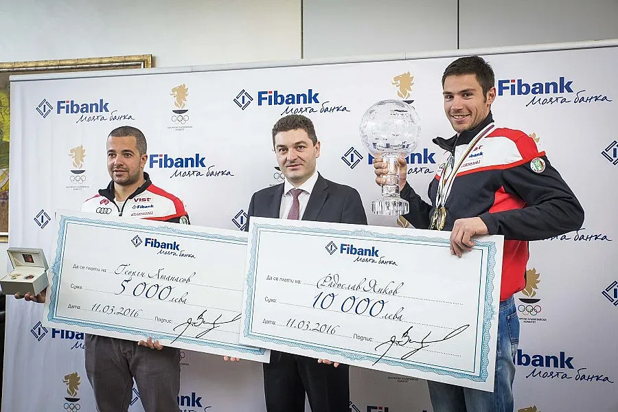 Fibank награди Радослав Янков и треньора му с парични премии
