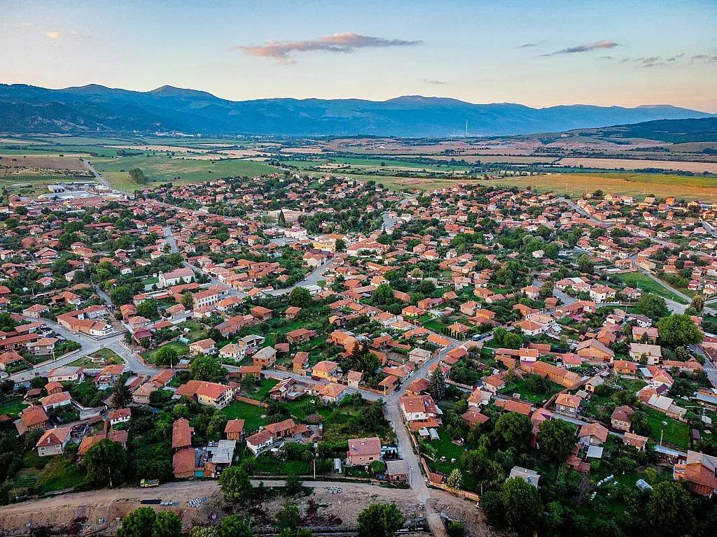 В близост до София. Неолитни къщи смаяха туристите