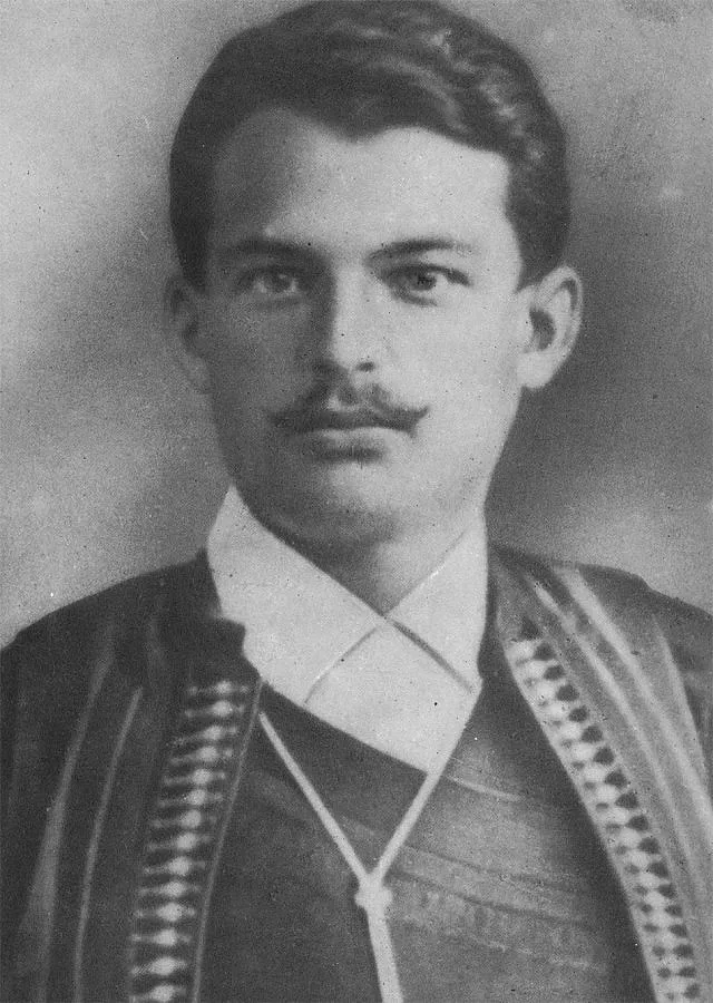 Бенковски - от плейбой до хъш