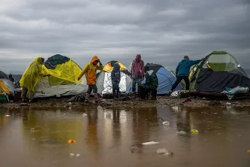 В Кресна не щат бежанци, плашат с бунт