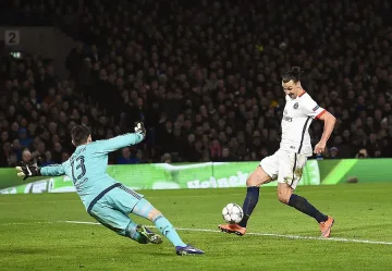 Ибрахимович прати ПСЖ на 1/4-финал в ШЛ