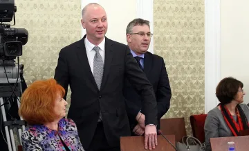 Изборът на КЗК почва отначало (ОБЗОР)